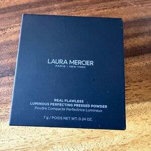 Laura Mercier Real Flawless Luminous Perfecting Pressed Powder - Translucent